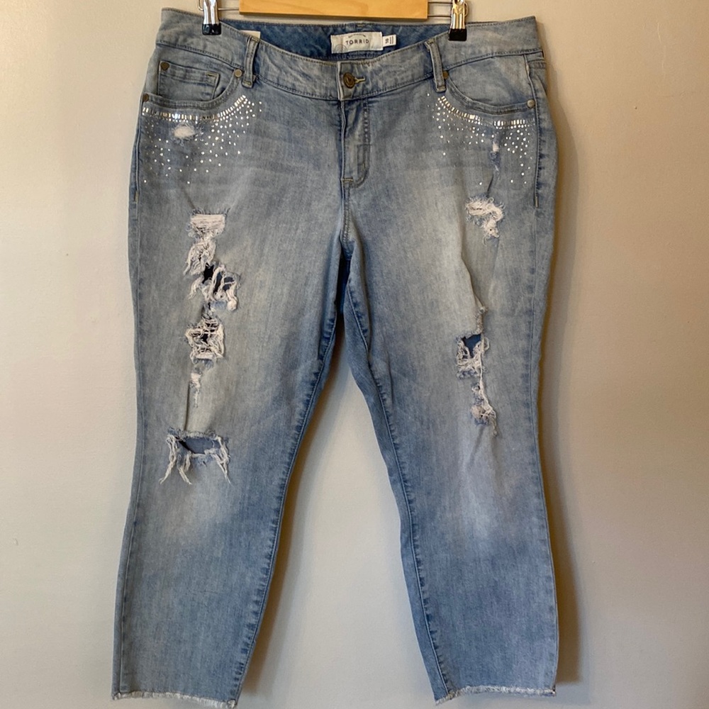 Torrid cropped skinny jeans